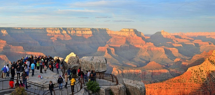 Grand Canyon National Park compie 100 anni